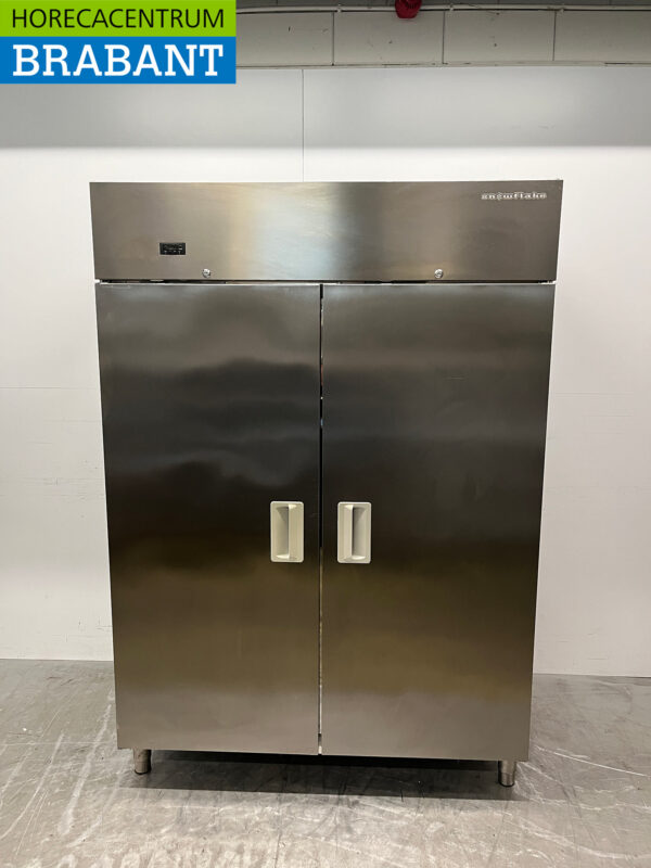 Stainless steel Gram Snowflake Double Door Refrigerator 1230 liters 230V Catering