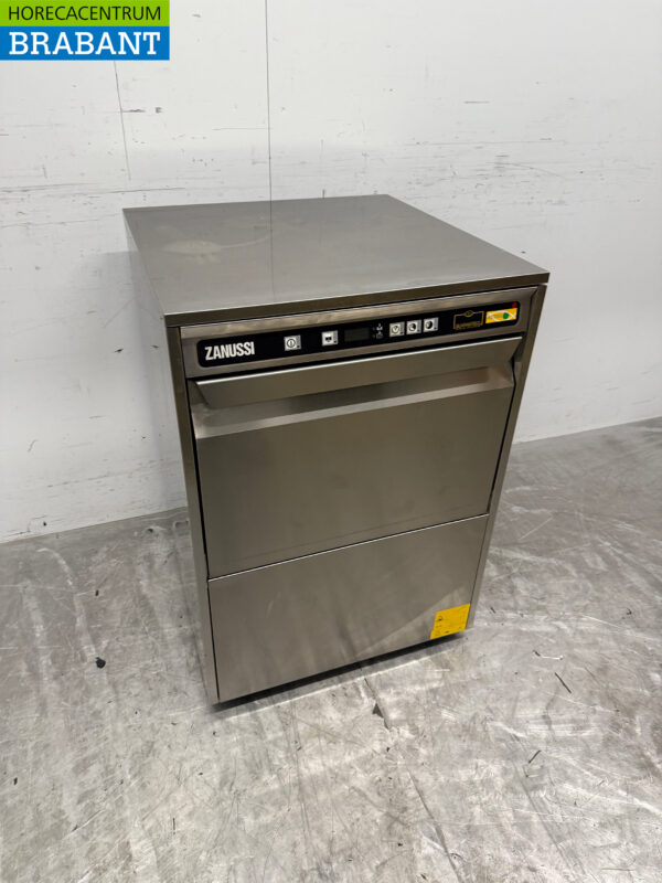 Stainless steel Zanussi Dishwasher with drain pump 230V Horeca - Image 3