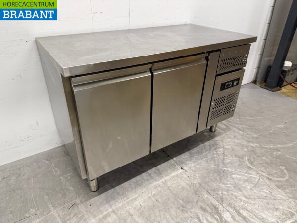 Stainless steel Maxxfrost Refrigerated Workbench 2 Doors 136 cm 230V Horeca - Image 3