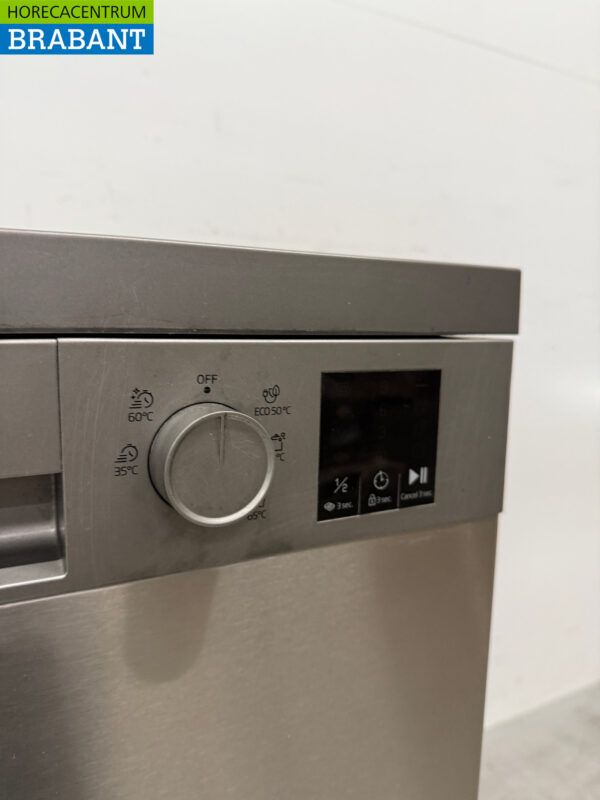 Stainless steel Beko Dishwasher with drain pump 230V Horeca - Image 6