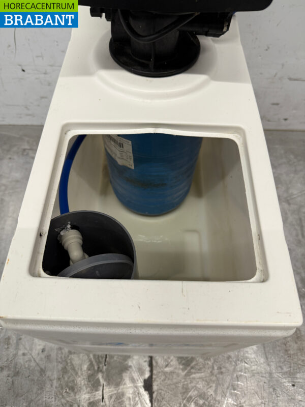 Lubron Miniline Automatic Water Softener 160 liters per hour 230V Horeca - Image 5