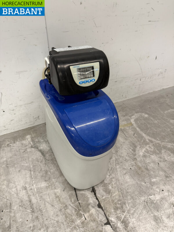Century Compact Automatic Water Softener 1050 liters per hour 230V Hospitality - Image 3