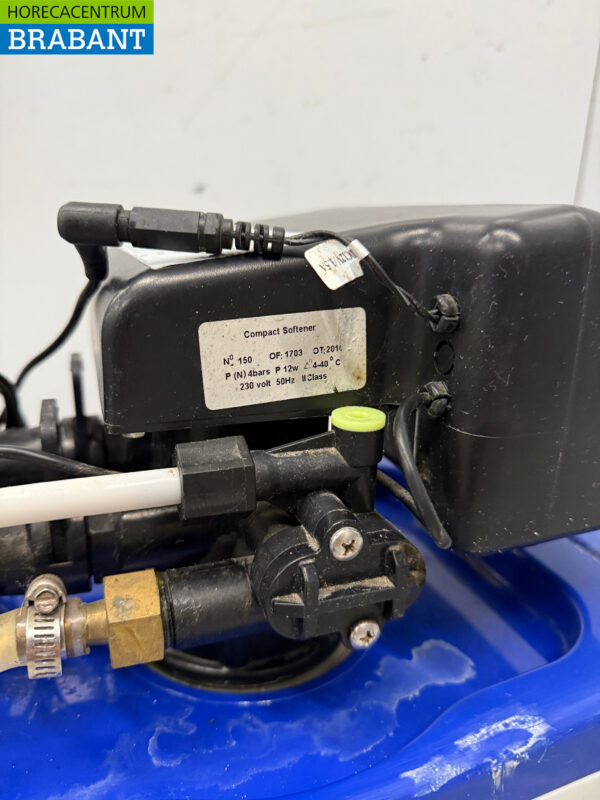 Century Compact Automatic Water Softener 1050 liters per hour 230V Hospitality - Image 6