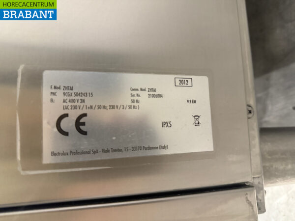 Stainless steel Zanussi Sliding dishwasher 400V Catering - Image 7