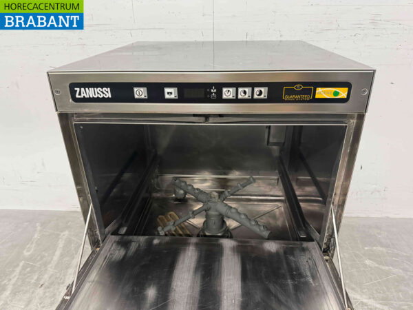 Stainless steel Zanussi Dishwasher 230V Catering - Image 4