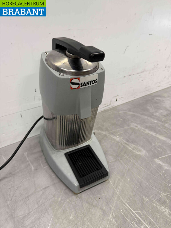 Santos No. 10 Citrus Press Orange Press 230V Catering - Image 2