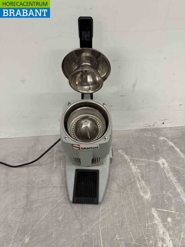 Santos No. 10 Citrus Press Orange Press 230V Catering - Image 4