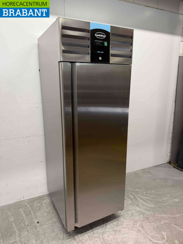 Combisteel Refrigerator Cooling 700 liters Monoblock 230V Horeca - Image 2