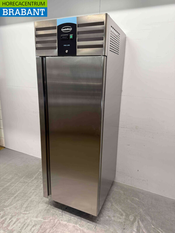 Combisteel Refrigerator Cooling 700 liters Monoblock 230V Horeca - Image 3