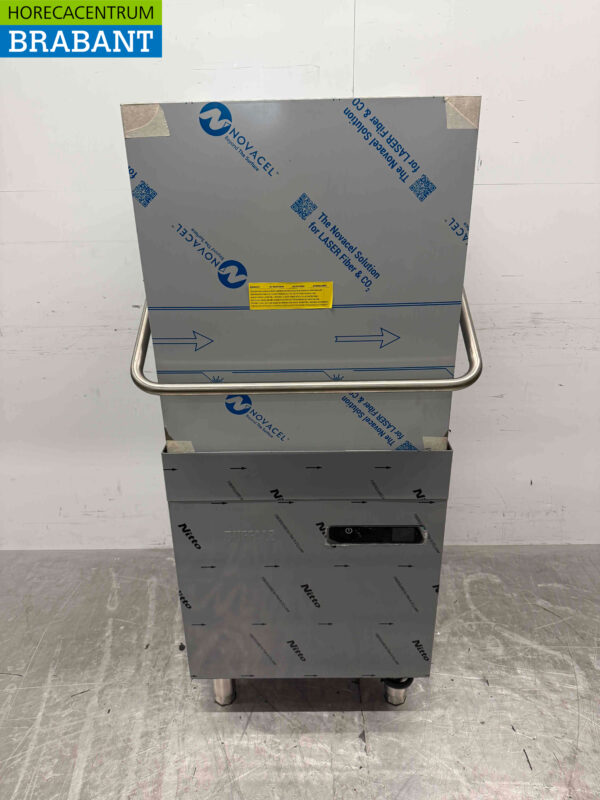 Stainless steel Buffalo DN975 Sliding dishwasher with drain pump 400V Catering