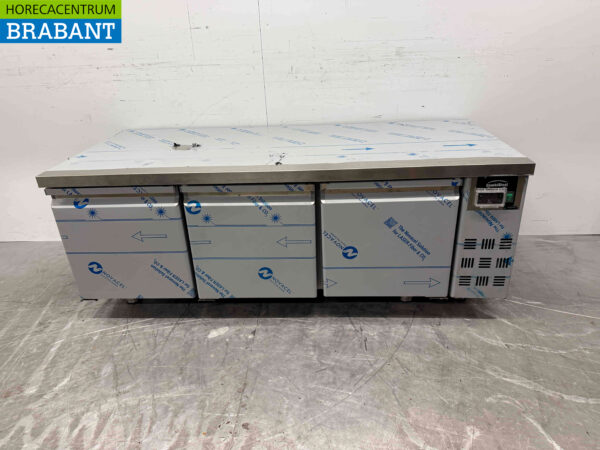 Stainless steel Combisteel Refrigerated Counter Low model 3 doors 160 cm 230V Horeca