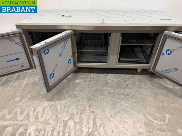Stainless steel Combisteel Refrigerated Counter Low model 3 doors 160 cm 230V Horeca - Image 4