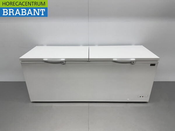 HCB Freezer Chest Freezer with double flip lid 670 liters 230V Horeca