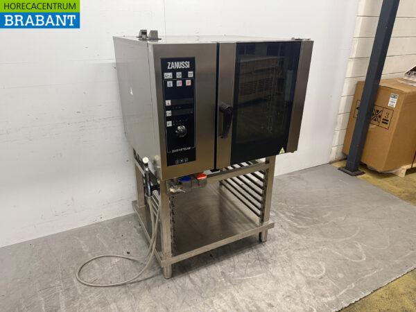 Stainless steel Zanussi Combi steamer with stand 6 x 1/1 GN 400V Horeca - Image 3