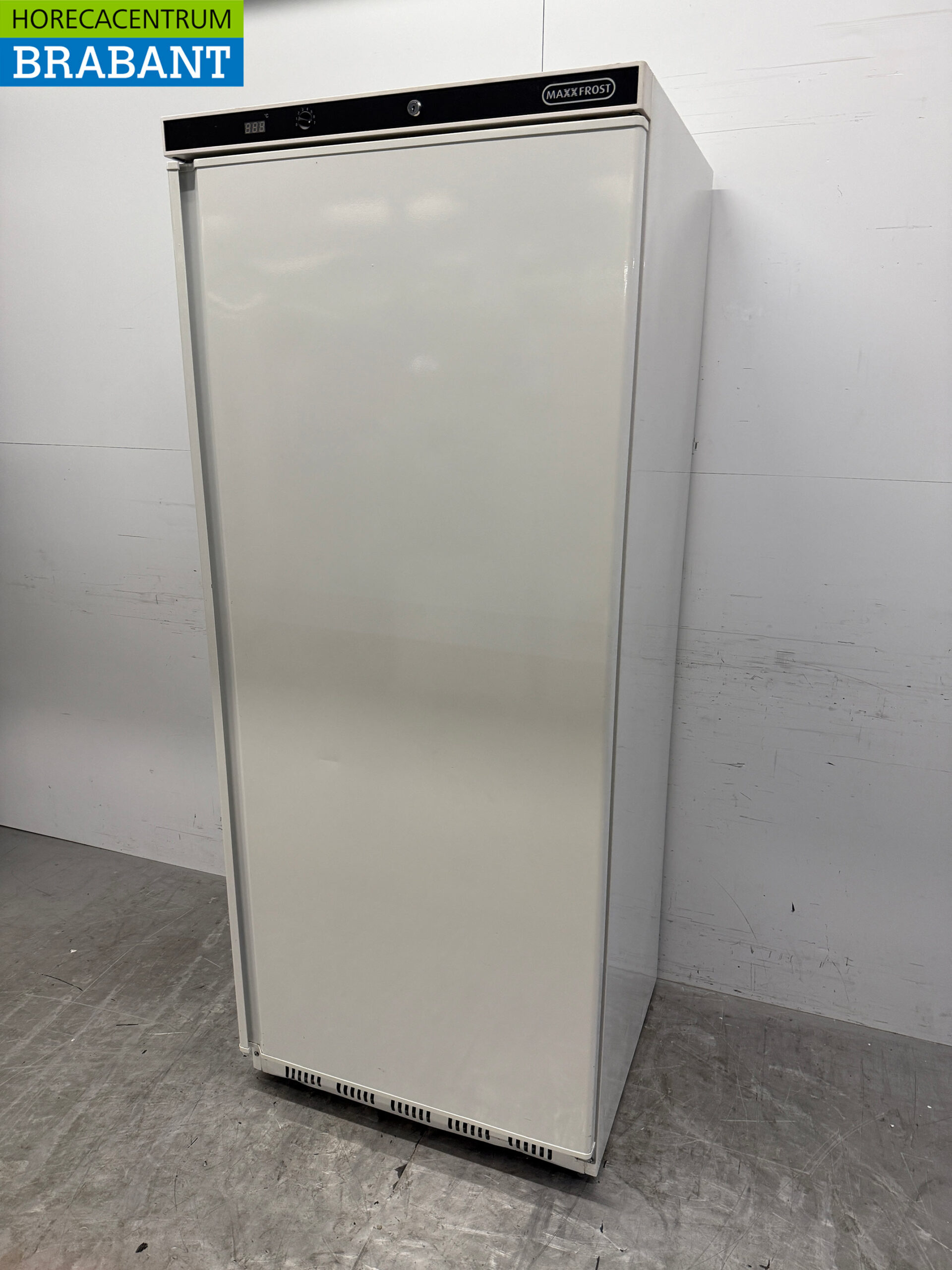 Maxxfrost Refrigerator Cooling 476 liters 230V Horeca - Image 2