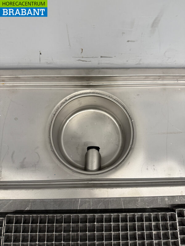 Combisteel Stainless Steel Floor Well 136.8 x 30 x 20 cm Horeca - Image 5