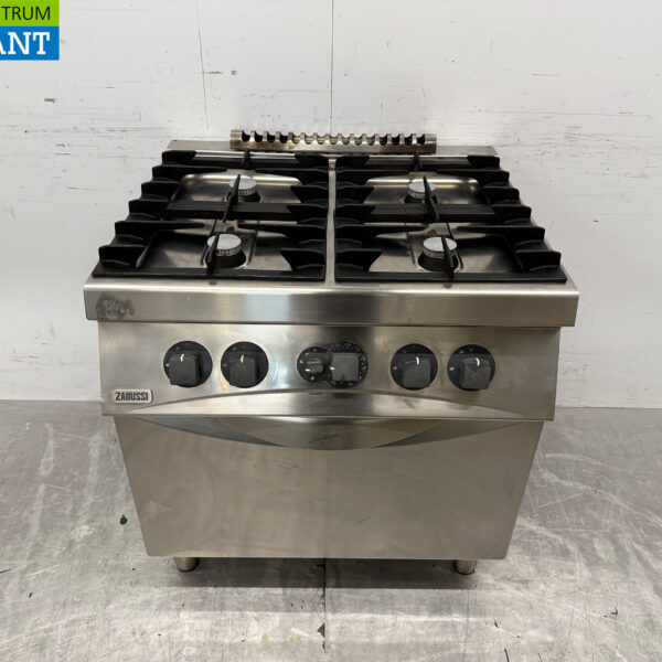 Stainless steel Zanussi 4 Burner Stove with oven GAS Catering