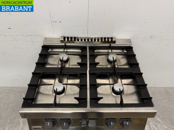 Stainless steel Zanussi 4 Burner Stove with oven GAS Catering - Image 4