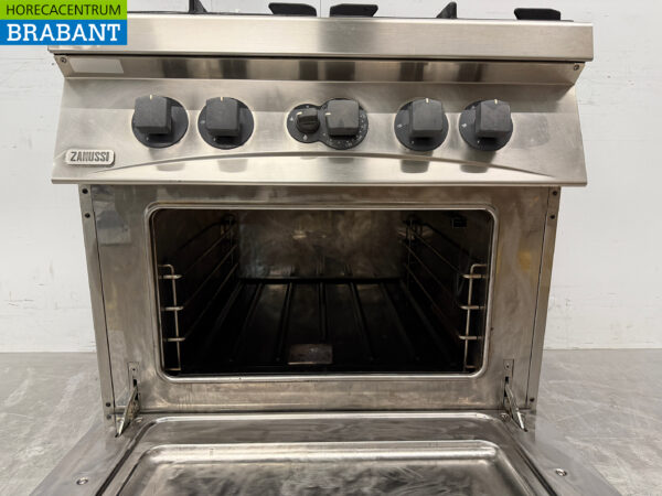Stainless steel Zanussi 4 Burner Stove with oven GAS Catering - Image 5