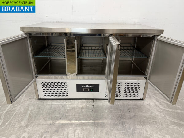 Stainless steel Ecofrost Refrigerated Workbench 3 doors 136,5 cm 230V Horeca - Image 4