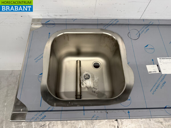 Stainless steel feeding table tbv pass through dishwasher 140 cm Horeca - Image 4