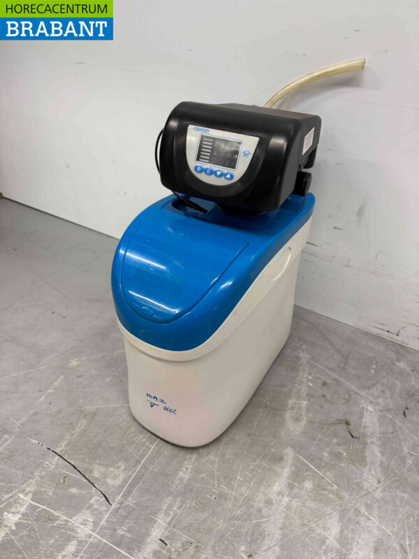 Century Mini Oreka Automatic Water Softener 1050 liters per hour 230V Hospitality - Image 2