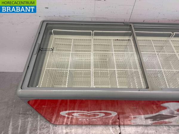 AHT Freezer Chest Freezer Shop freezer with glass sliding lids 364 liters 230V Horeca - Image 6