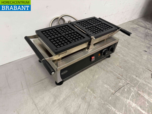 Combisteel stainless steel tilting waffle iron with timer 230V Catering - Image 4