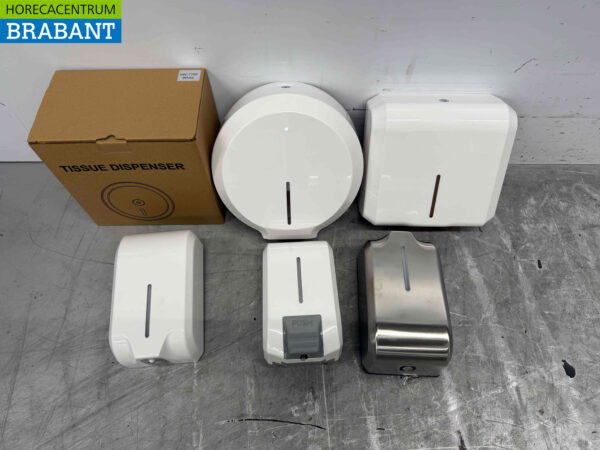 Various sanitary ware, 3 soap dispensers and 3 paper dispensers Catering - Image 4