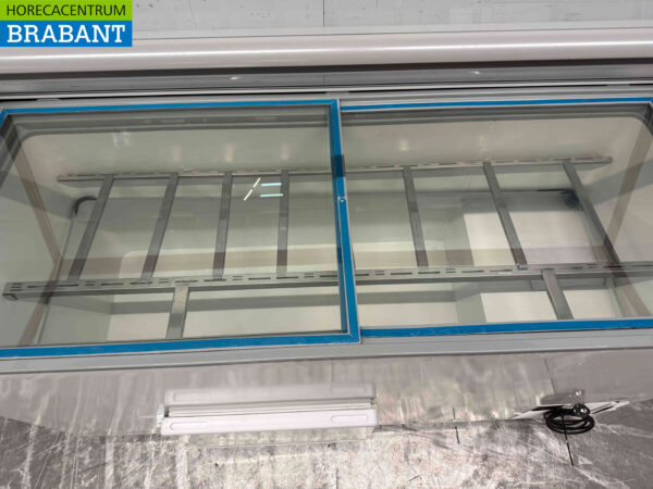 Mobile Combisteel Hawai Scoop ice cream display case 16 trays 230V Horeca (kopie) - Image 6