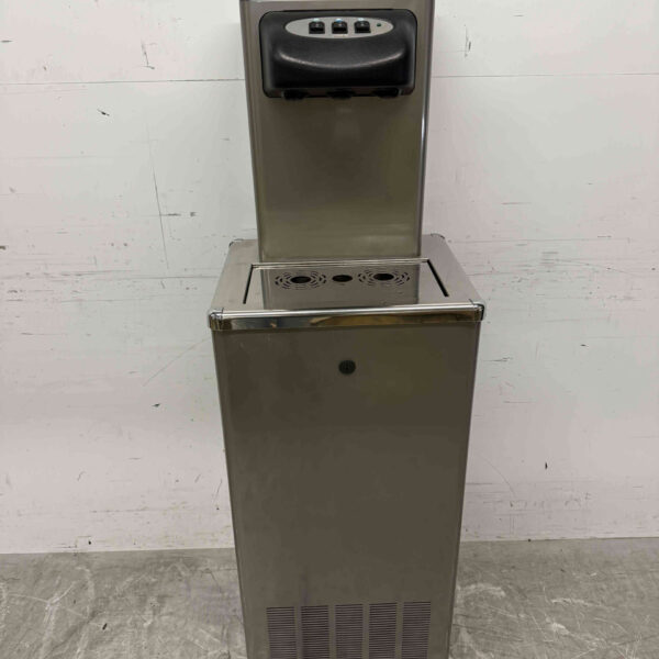 Cosmetal Water Dispenser Refrigerated dispenser 230V Catering