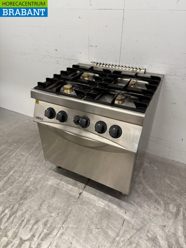 Stainless steel Zanussi 4 Burner Gas Stove with oven 3 x 2/1 GN GAS Horeca - Image 2