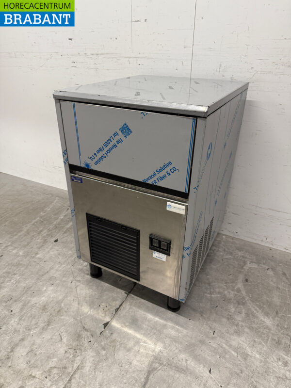 Stainless steel Combisteel Ice cube machine 32 kg/pd 230V Horeca - Image 2