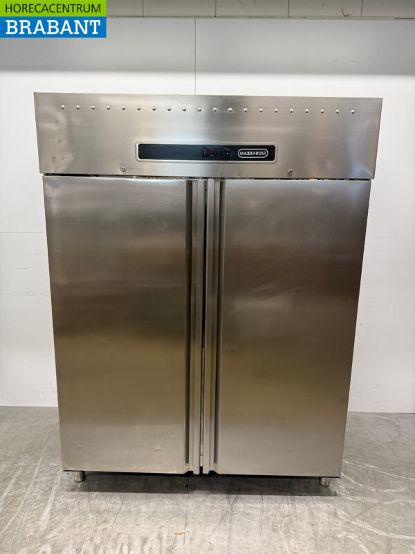 Stainless steel Maxxfrost Double door Refrigerator 1300 liters 230V Catering