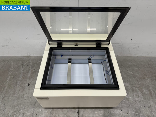 Combisteel Tabletop Ice Cream Display Case 3 x 5 liters 230V Catering - Image 4