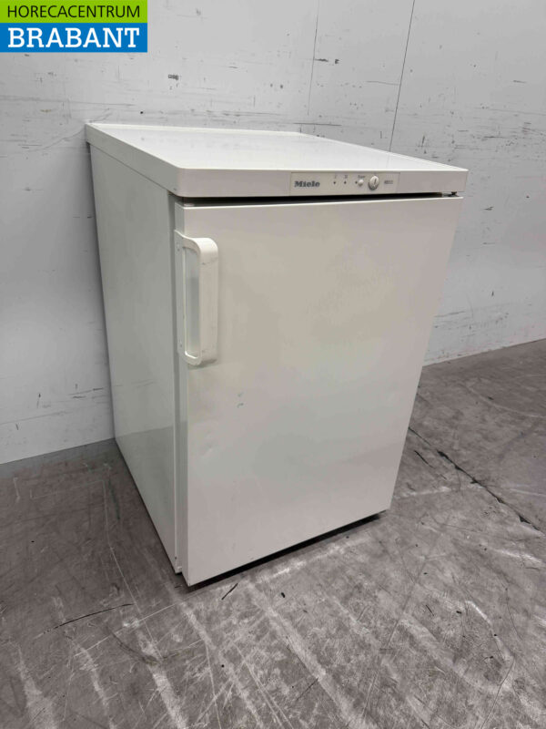 Miele F1312 Refrigeration Refrigerator 104 liters 230V Catering - Image 2