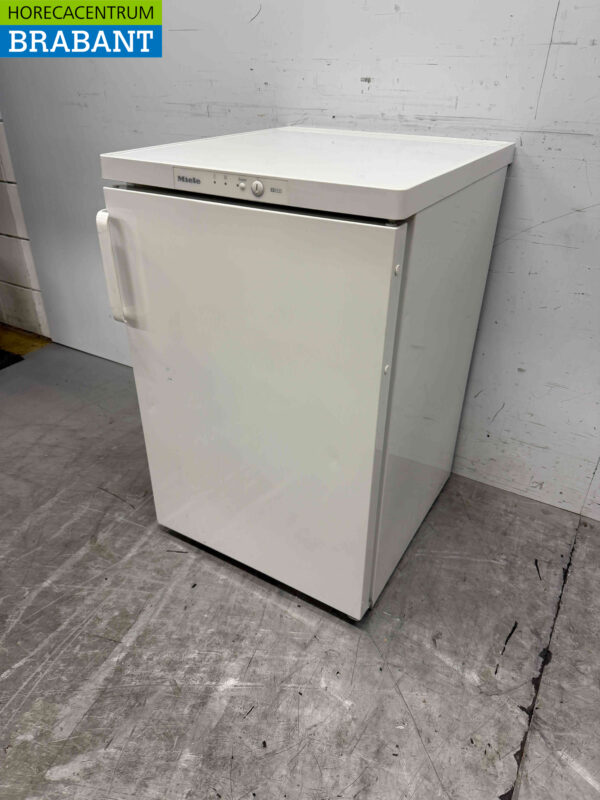 Miele F1312 Refrigeration Refrigerator 104 liters 230V Catering - Image 3