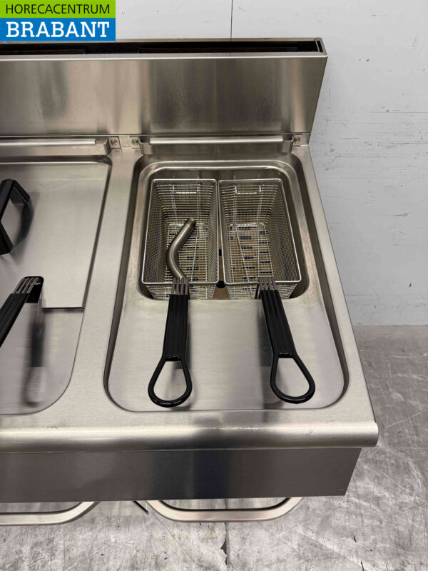 Stainless steel Combisteel Double Deep Fryer 2 x 15 Liter GAS Catering - Image 4