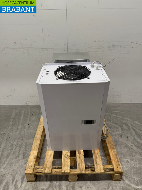 Combisteel Refrigeration Unit Refrigeration Unit Plug-in Monoblock Wall Unit 7.4 m3 230V Horeca