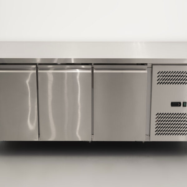 Stainless steel Freezer workbench 3 doors 1/1 gastronorm 179,5 cm Catering