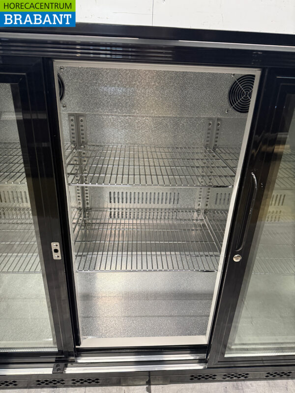 Combisteel Bar Refrigerator 3 Glass Sliding Doors 135,5 cm 230V Horeca - Image 4