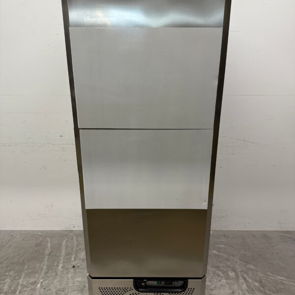 Stainless steel Mondial Freezer 418.9 liters 230V Horeca
