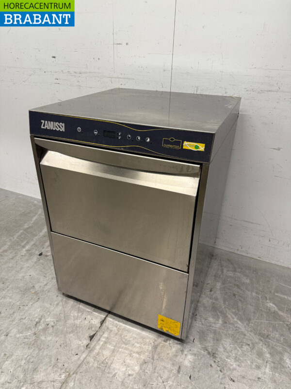 Stainless steel Zanussi Dishwasher with drain pump 230V Horeca - Image 2