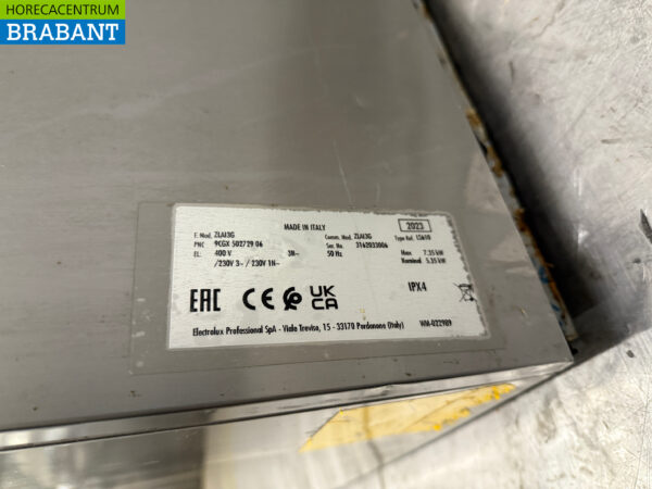 Stainless steel Zanussi Dishwasher with drain pump 230V Horeca - Image 6