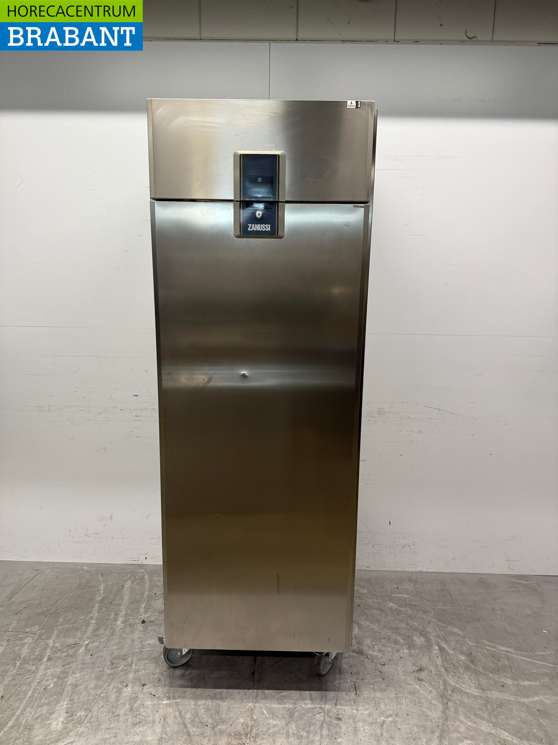 Stainless steel Zanussi Refrigeration Mobile 670 liters 230V Catering