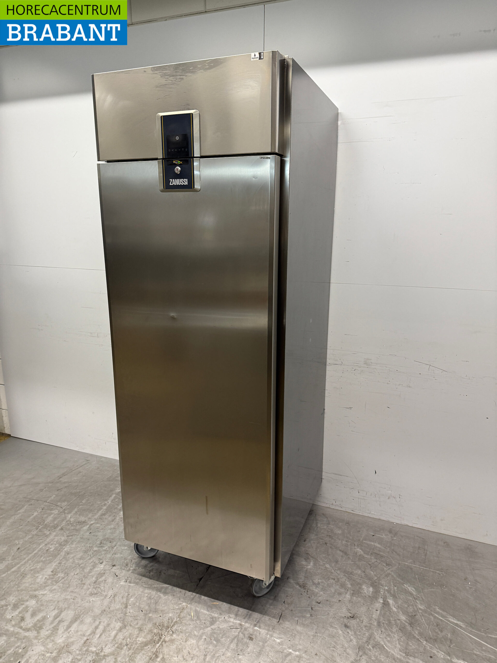 Stainless steel Zanussi Refrigeration Mobile 670 liters 230V Catering - Image 2