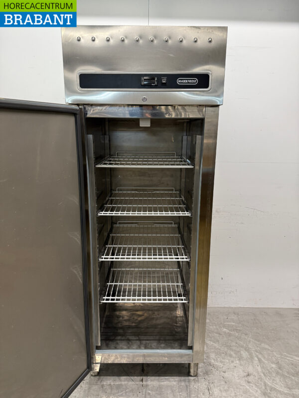 Stainless steel Maxxfrost Refrigeration 600 liters 230V Catering - Image 4