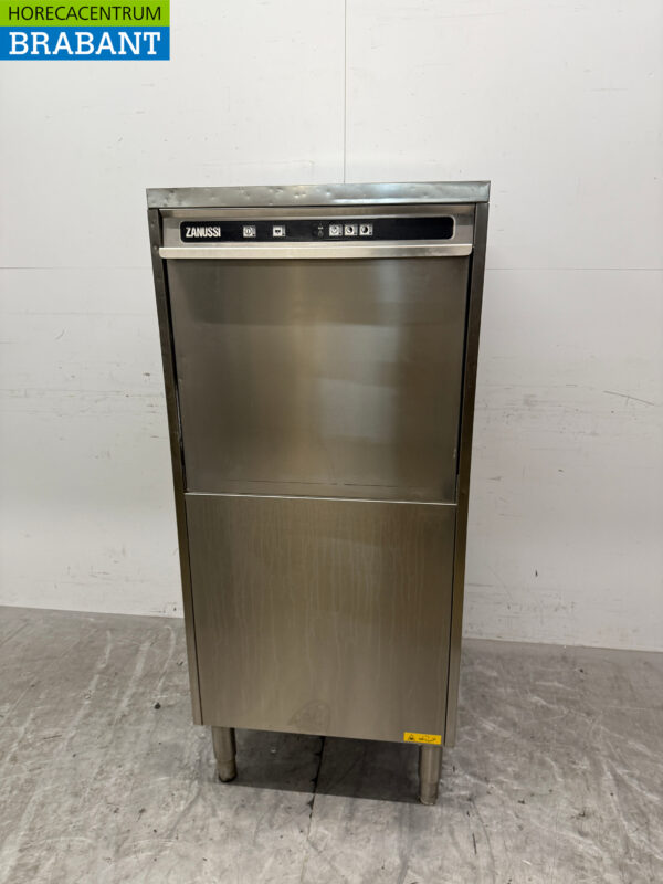 Stainless steel Zanussi Dishwasher Pan washer with drain pump 400V Catering