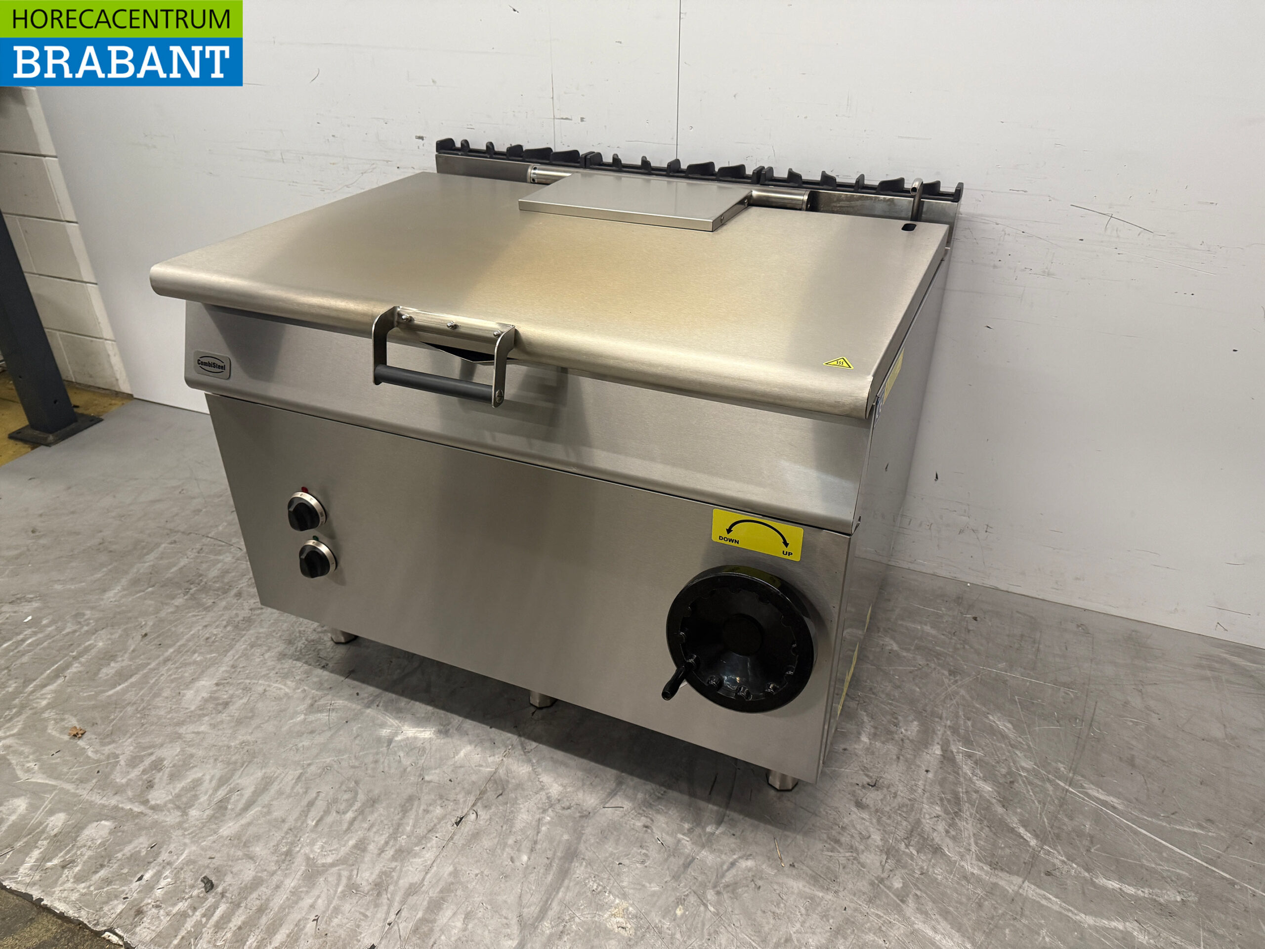 Stainless steel Combisteel tilting roasting pan 120 liter 120 cm 400V Horeca - Image 2