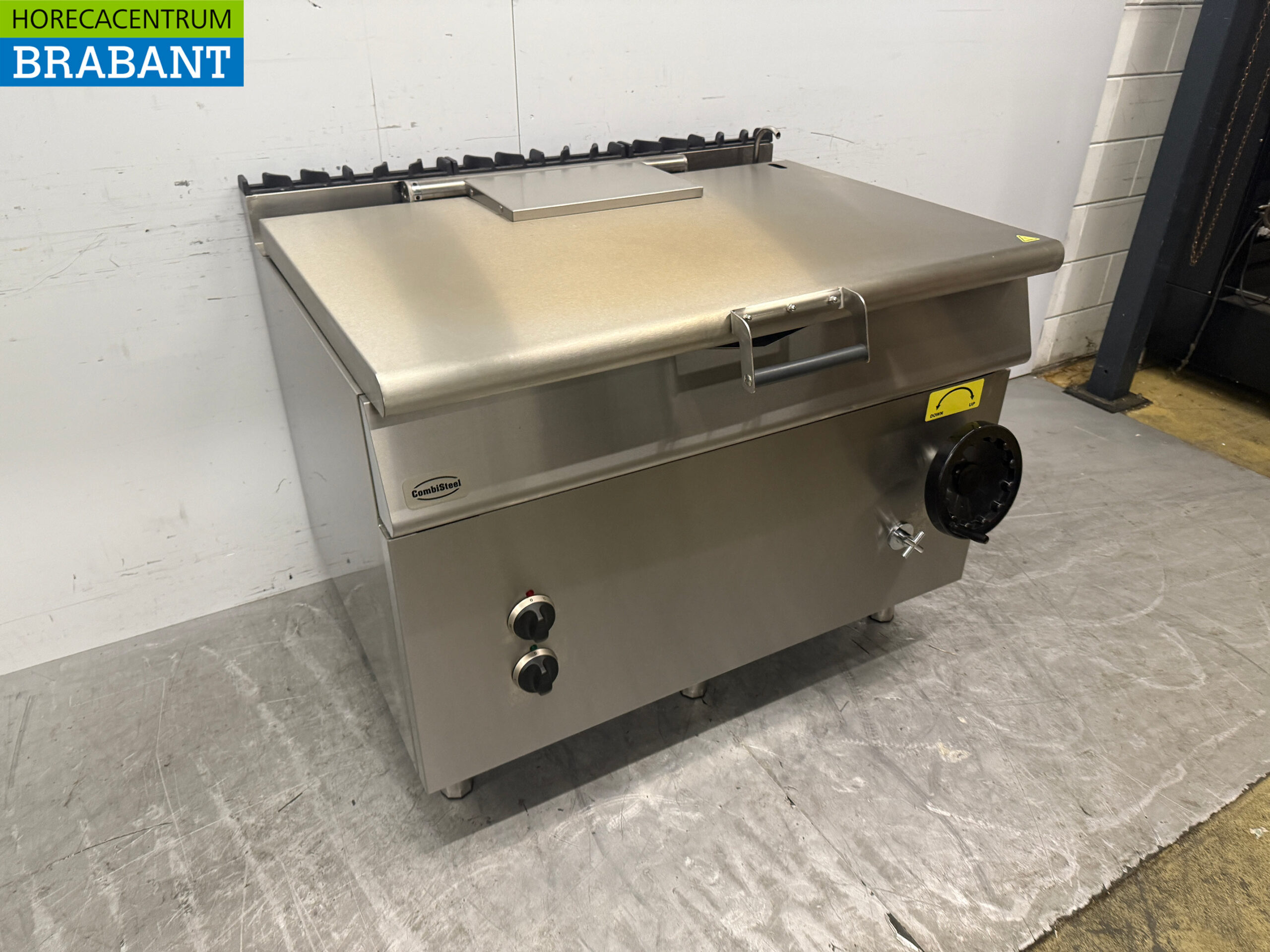 Stainless steel Combisteel tilting roasting pan 120 liter 120 cm 400V Horeca - Image 3